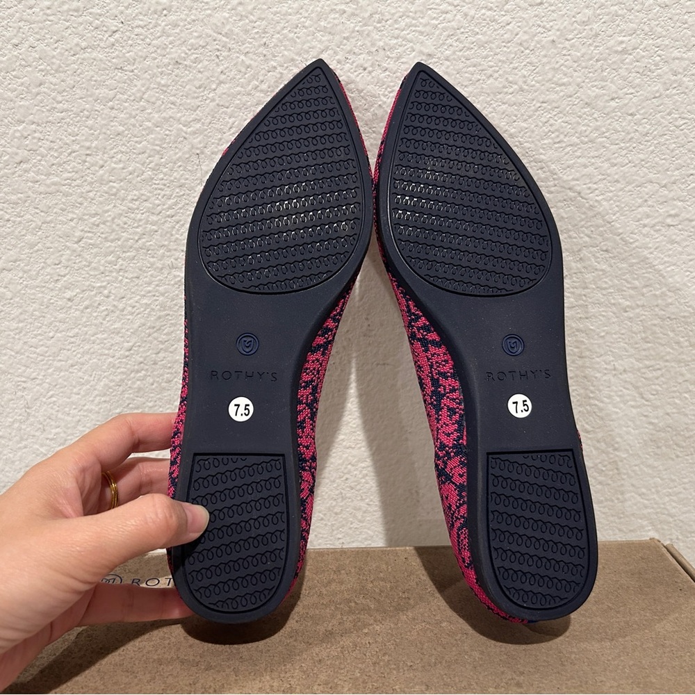 Rothy's The Point Flats in Fuchsia Navy Snake, Size 7.5, New in Box - Picture 8 of 8
